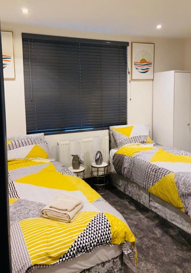 Green Lantern, Private En-Suite Double Bedroom Aveley Exterior photo